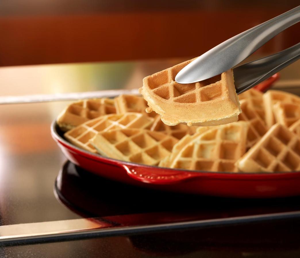 Hyatt Place Jaipur Malviya Nagar 외부 사진 A waffle iron