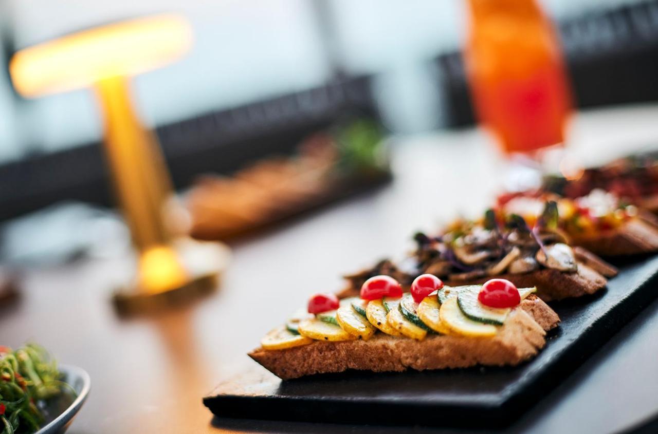 Hyatt Place Jaipur Malviya Nagar 외부 사진 A selection of tapas